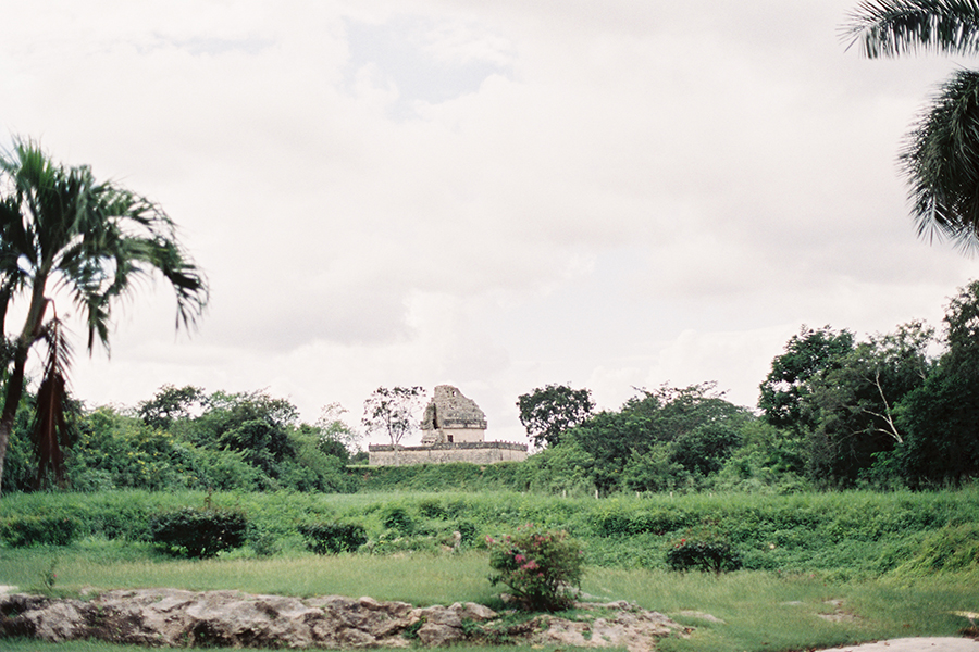 mexico-12-travel-fine-art-film-explore-playa-del-carmen-destination-wedding-photographer-photo